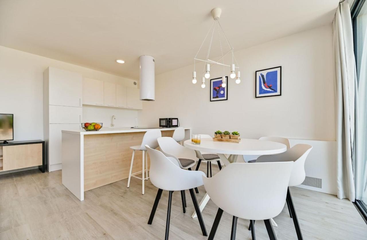 Apartment Flori With Sea View Malinska Exterior photo